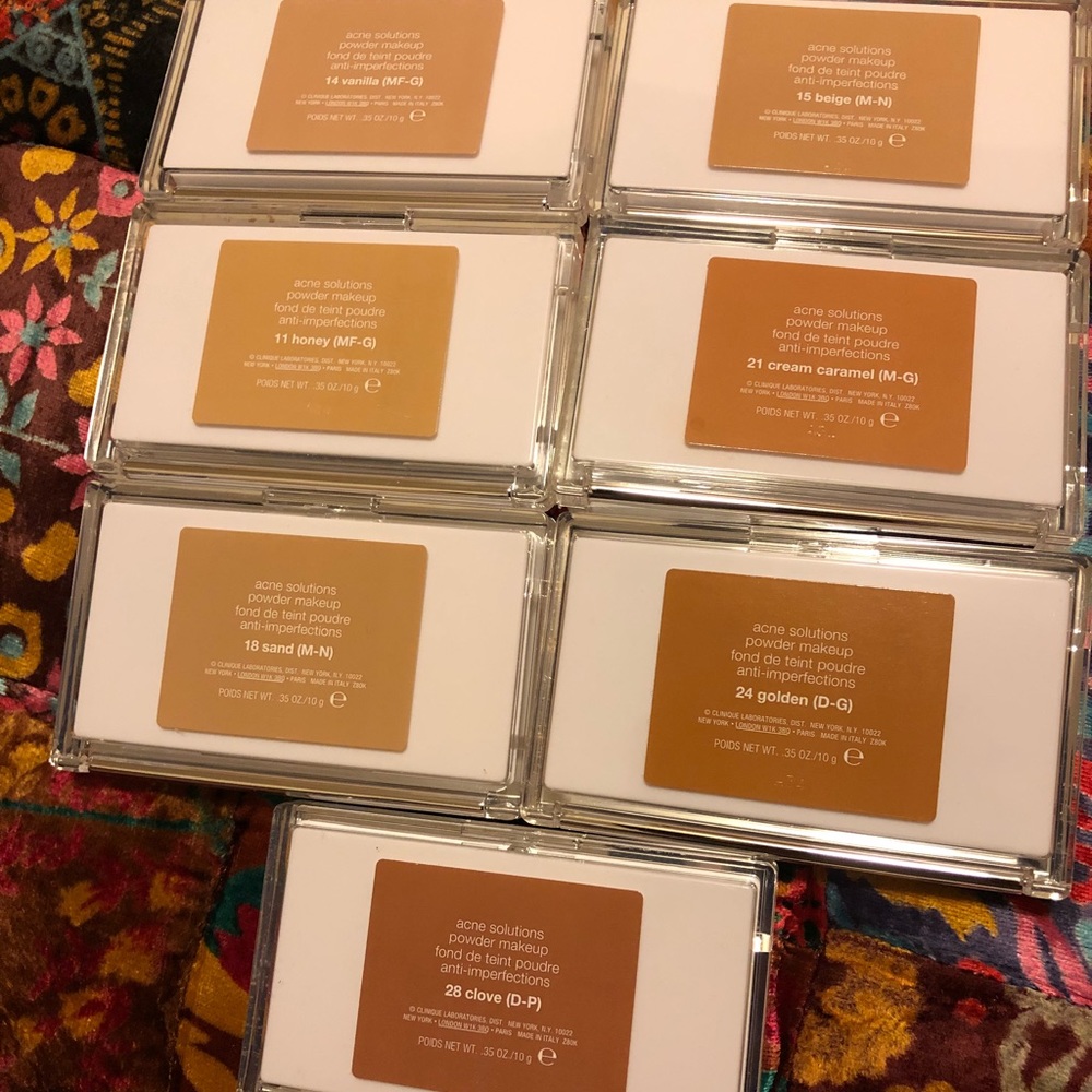 Clinique Acne Solutions Powder Makeup - Picture 3 of 7